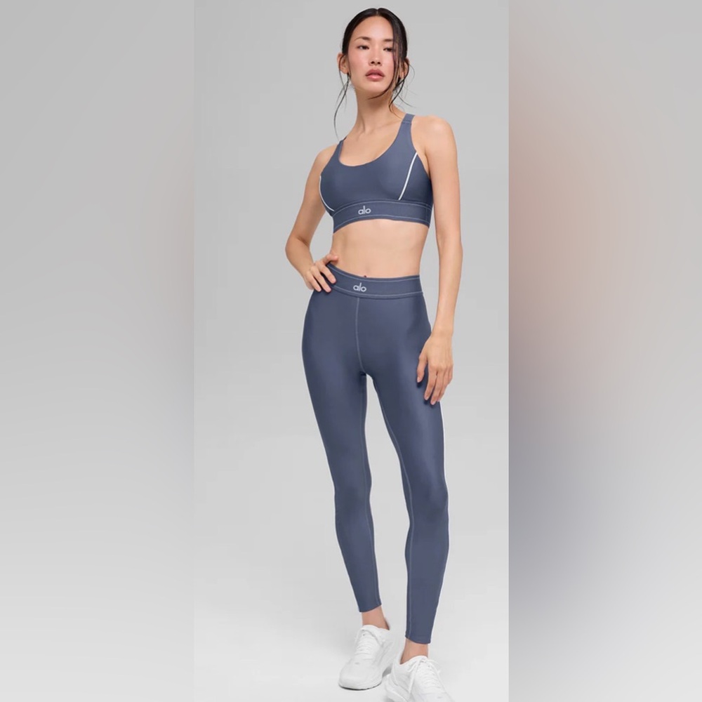 245.  Alo Airlift Suit Up Bra